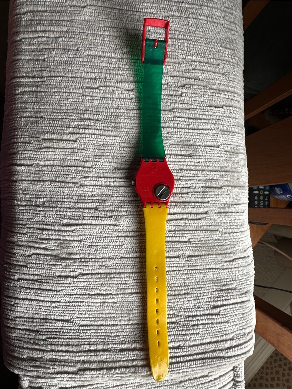 Vintage Swatch Multicolor Green Yellow Red Strap Watch - Picture 2 of 7